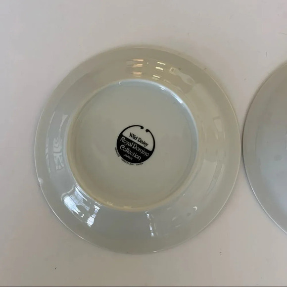 Royal Domino Collection Japan Wild Daisy‎ Plates 2 - Picture 6 of 10